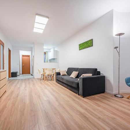 Modern Apartment With Garage บูดาเปสต์ ภายนอก รูปภาพ