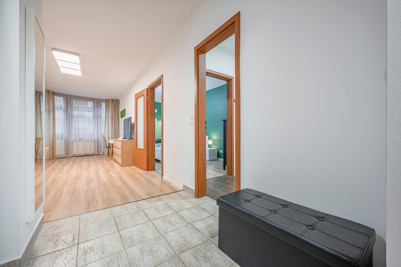 Modern Apartment With Garage บูดาเปสต์ ภายนอก รูปภาพ