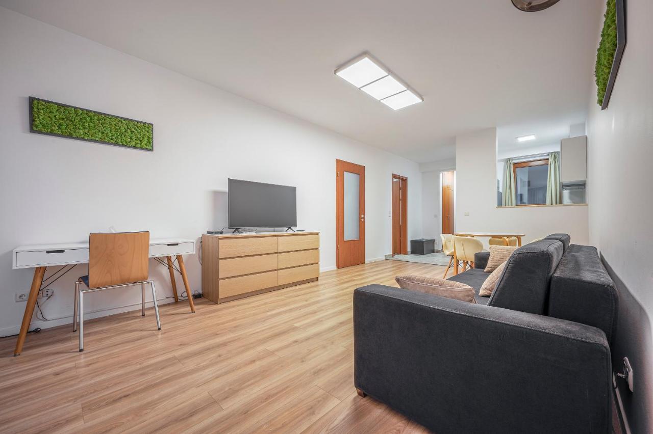 Modern Apartment With Garage บูดาเปสต์ ภายนอก รูปภาพ