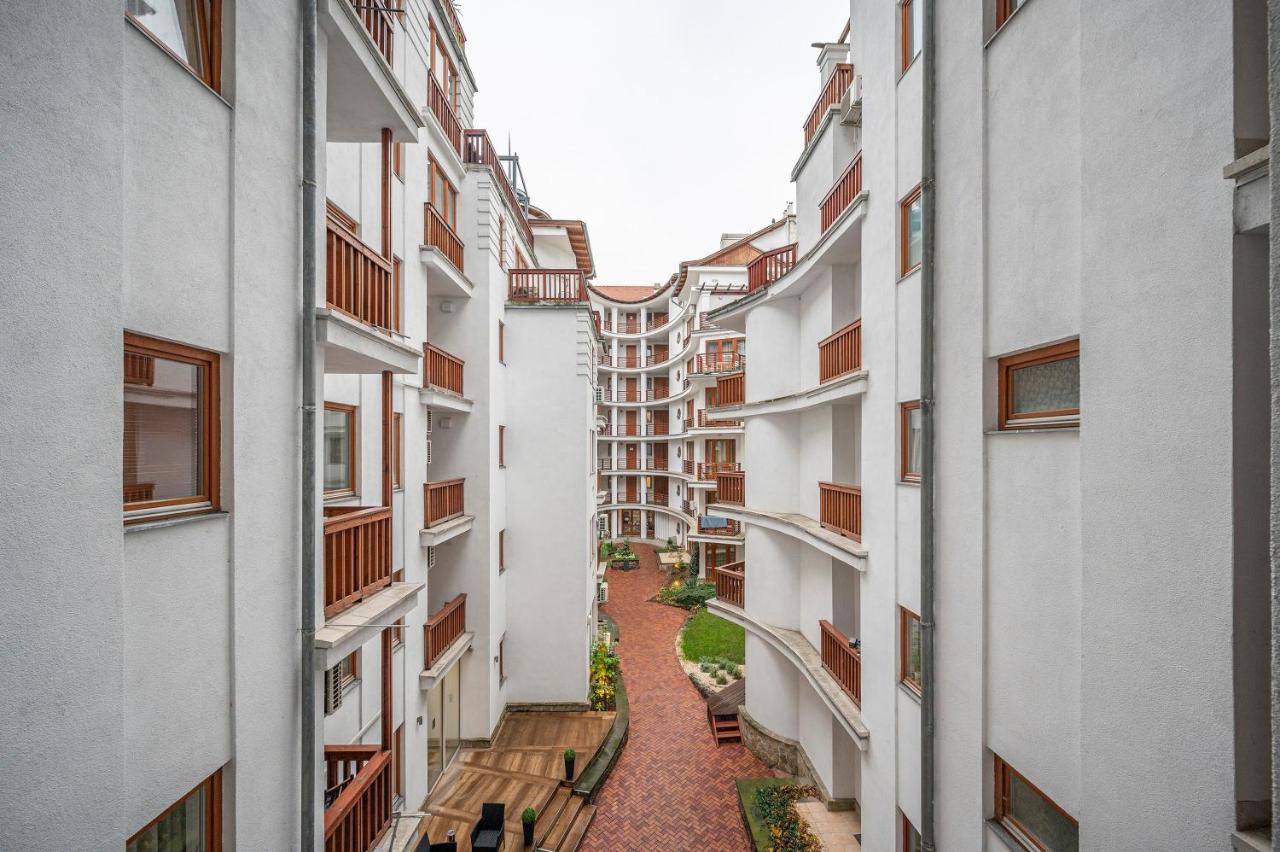 Modern Apartment With Garage บูดาเปสต์ ภายนอก รูปภาพ